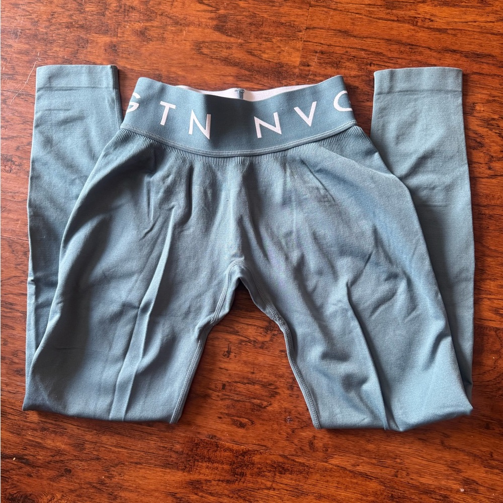 NVGTN Women's Leggings in blue
